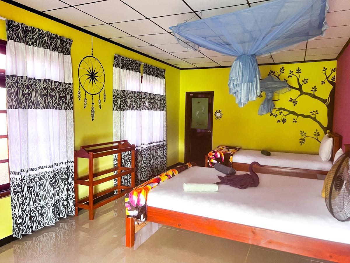 Nine Arch Homestay Ella Bagian luar foto
