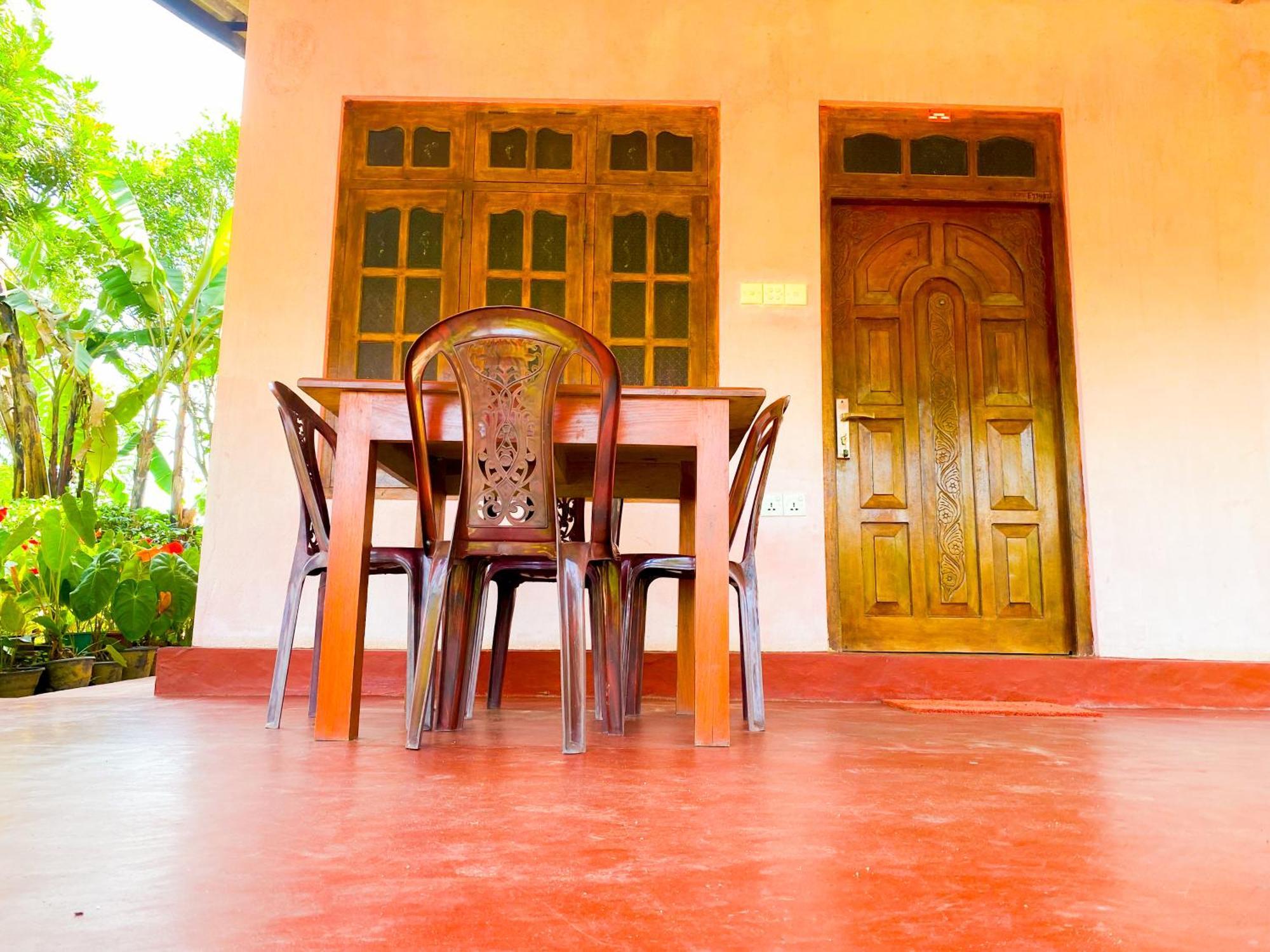 Nine Arch Homestay Ella Bagian luar foto